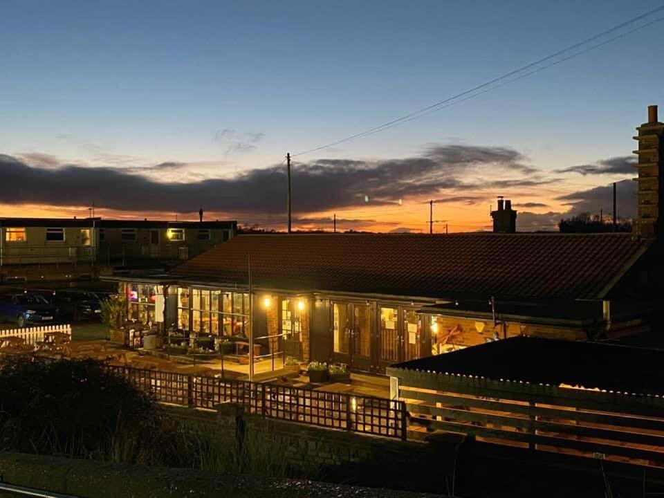 Coastal Terrace Dogs Welcome Optional Hot Tub Villa Sea Palling Luaran gambar